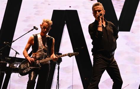 does depeche mode have an opening act